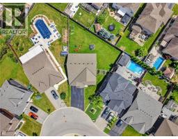 87 ANASTASIA Boulevard - 44