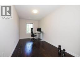 18 ROBERT PEEL Road - 23