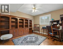 6 THEODORE Drive - 25