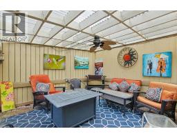 6 THEODORE Drive - 36
