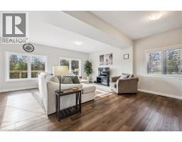 16 EDWARD Street - 8