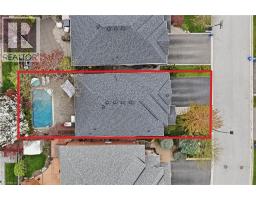 2202 BROOKHAVEN Crescent - 4