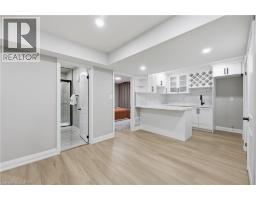 2202 BROOKHAVEN Crescent - 40
