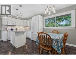 15 ROXANNE Drive - 12