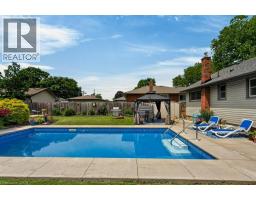 15 ROXANNE Drive - 26