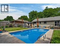 15 ROXANNE Drive - 34
