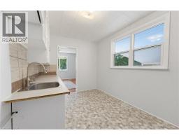 1 BYRON Place - 8
