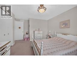 26 MCMASTER Drive - 31