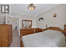 26 MCMASTER Drive - 33