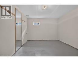 26 MCMASTER Drive - 36