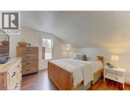 76 JACOB Street E - 27