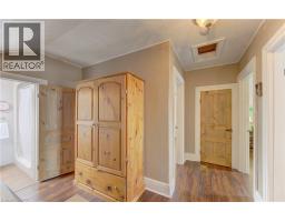 76 JACOB Street E - 29