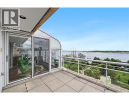 460 QUEENS QUAY Way UnitNo. 803E - 9