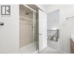 1194 QUEEN VICTORIA Avenue - 32