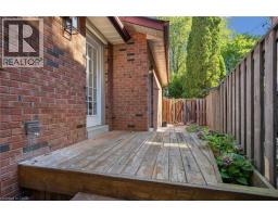 1194 QUEEN VICTORIA Avenue - 39