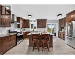 15 FULLER Drive - 13