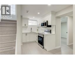69 CLARKE Street N - 30