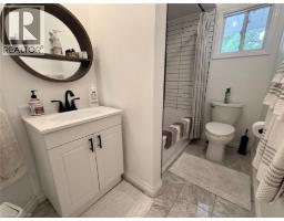 227 SILVERBIRCH Boulevard - 10
