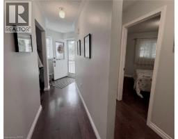 227 SILVERBIRCH Boulevard - 13