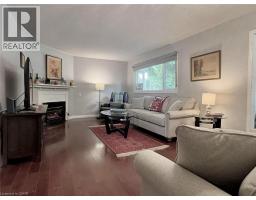 227 SILVERBIRCH Boulevard - 15