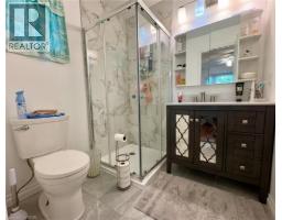 227 SILVERBIRCH Boulevard - 26
