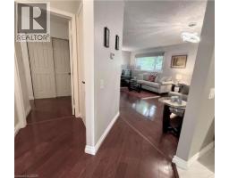 227 SILVERBIRCH Boulevard - 8