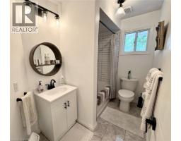 227 SILVERBIRCH Boulevard - 9