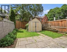 19 HUNTLEY Street - 35