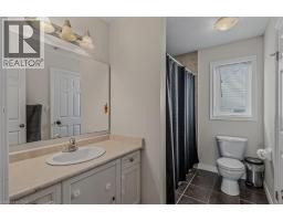 571 CHAMPLAIN Avenue - 18