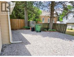 6 HEWITT Street - 17