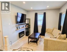 6 HEWITT Street - 4