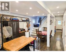 6 HEWITT Street - 6