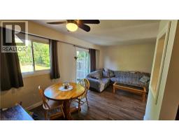 4 PARKSIDE Drive - 12