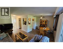 4 PARKSIDE Drive - 14
