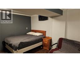 4 PARKSIDE Drive - 26