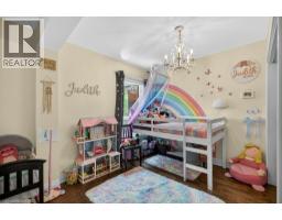 225 PROSPECT Street S - 18