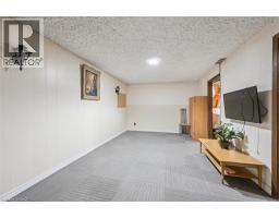 46 CEDARWOODS Crescent - 19