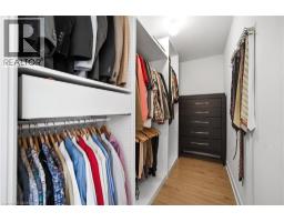 37 RIESLING Street - 34