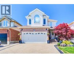 913 COPPER LEAF Crescent - 1