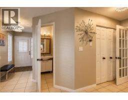 913 COPPER LEAF Crescent - 10