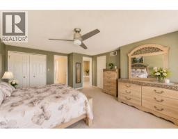 913 COPPER LEAF Crescent - 26