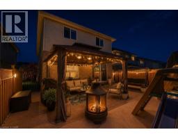 913 COPPER LEAF Crescent - 35