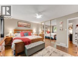 4162 SUTHERLAND Crescent - 16