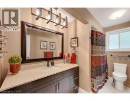 4162 SUTHERLAND Crescent - 21
