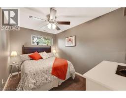 4162 SUTHERLAND Crescent - 27