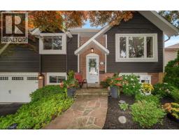 4162 SUTHERLAND Crescent - 3