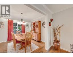 4162 SUTHERLAND Crescent - 8