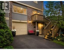 30 GREEN VALLEY Drive UnitNo. 110 - 21