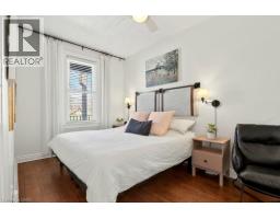 13 RICHMOND Street - 25