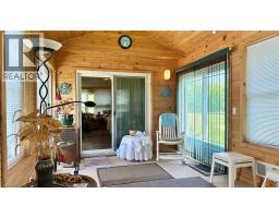 418 LAKESHORE Road - 21